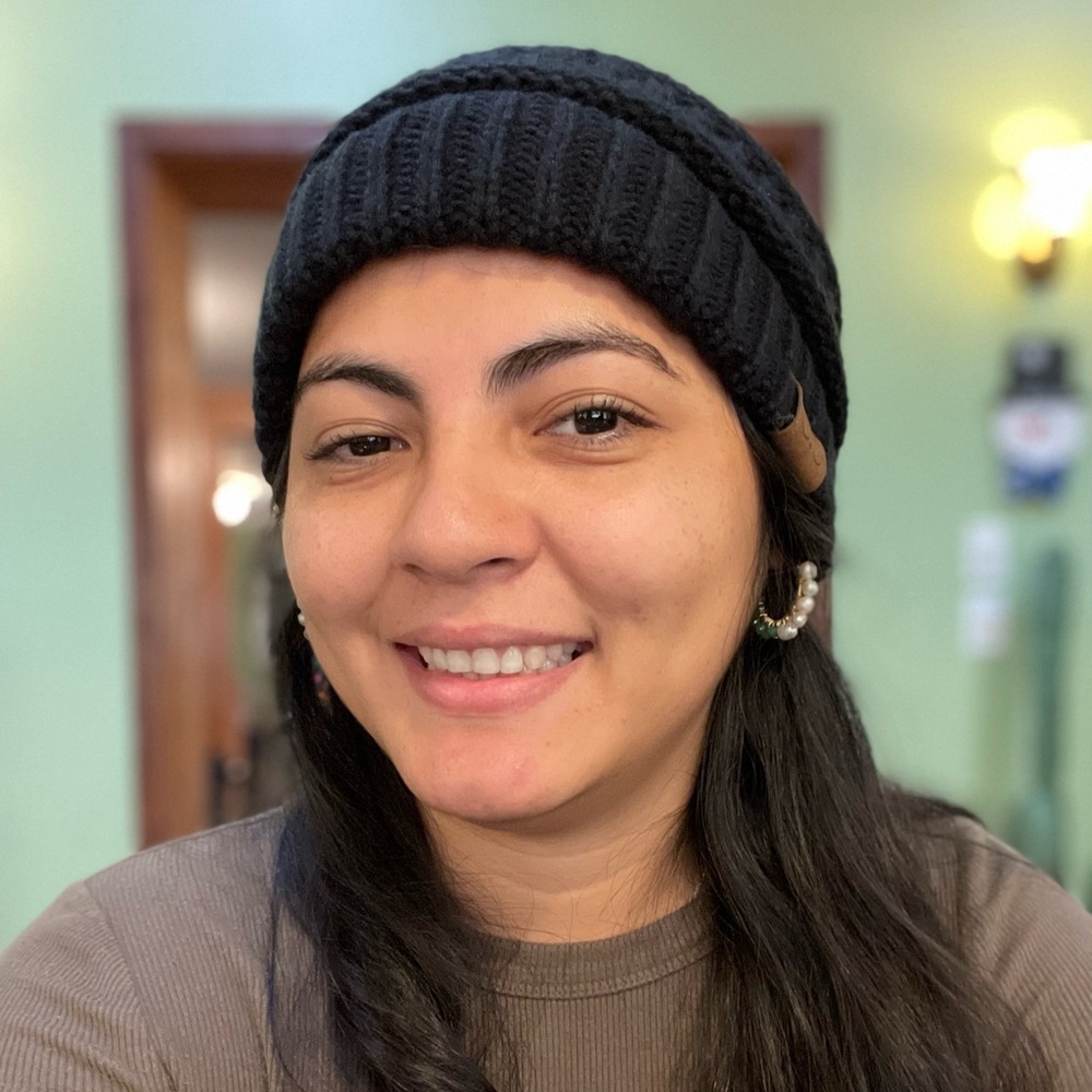 Meet your Posher, Lari